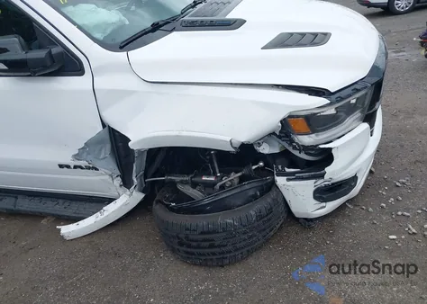 2022 Ram 1500 Laramie 4X4 5'7 Box z USA, uszkodzony, nr VIN 1C6SRFJT5NN171001